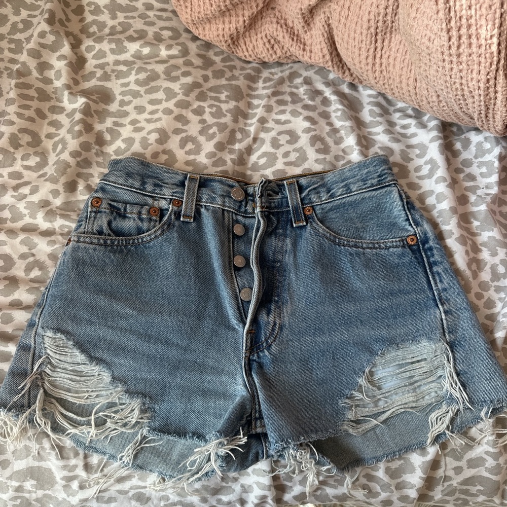 Vintage '90s Levi's 501 Distressed Cutoffs 06/98. Made in USA.